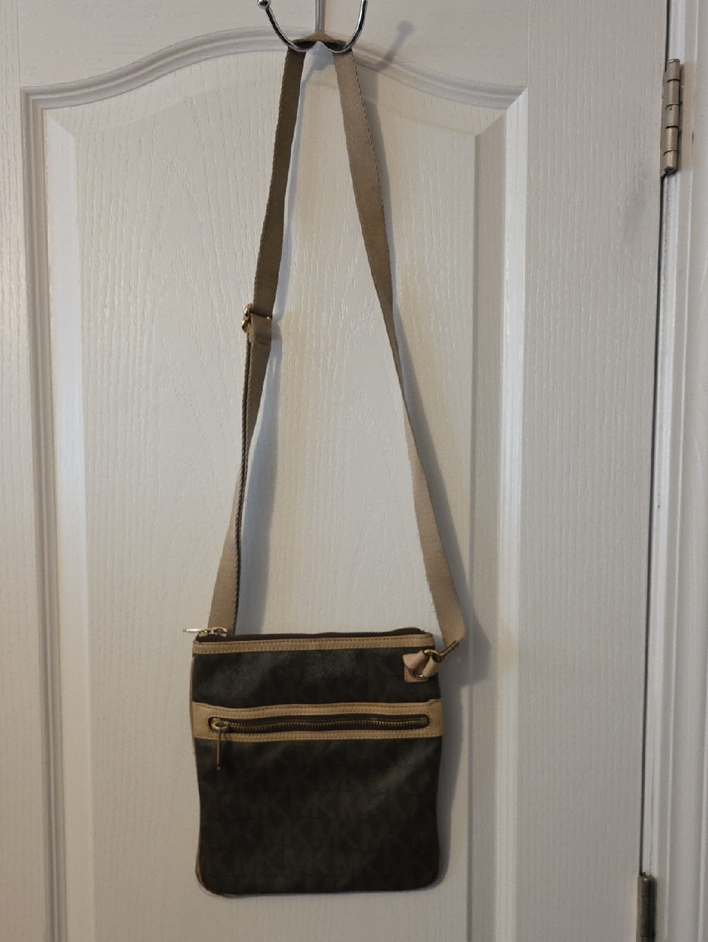 Vintage Michael Kors Brown Crossbody Bag with Tan Trim